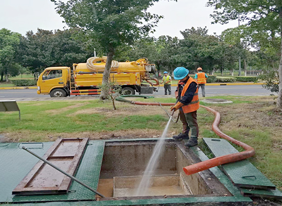 牡丹化油池清理